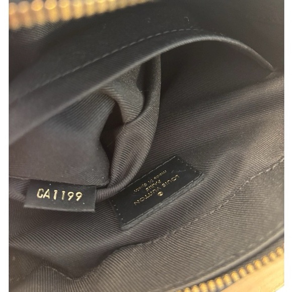 Louis Vuitton Damier Ebene Santa Monica 2-Way Bag - Picture 9 of 9